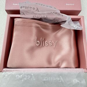 Blissy 100% Mulberry Silk Standard Pillowcase -Rose Gold